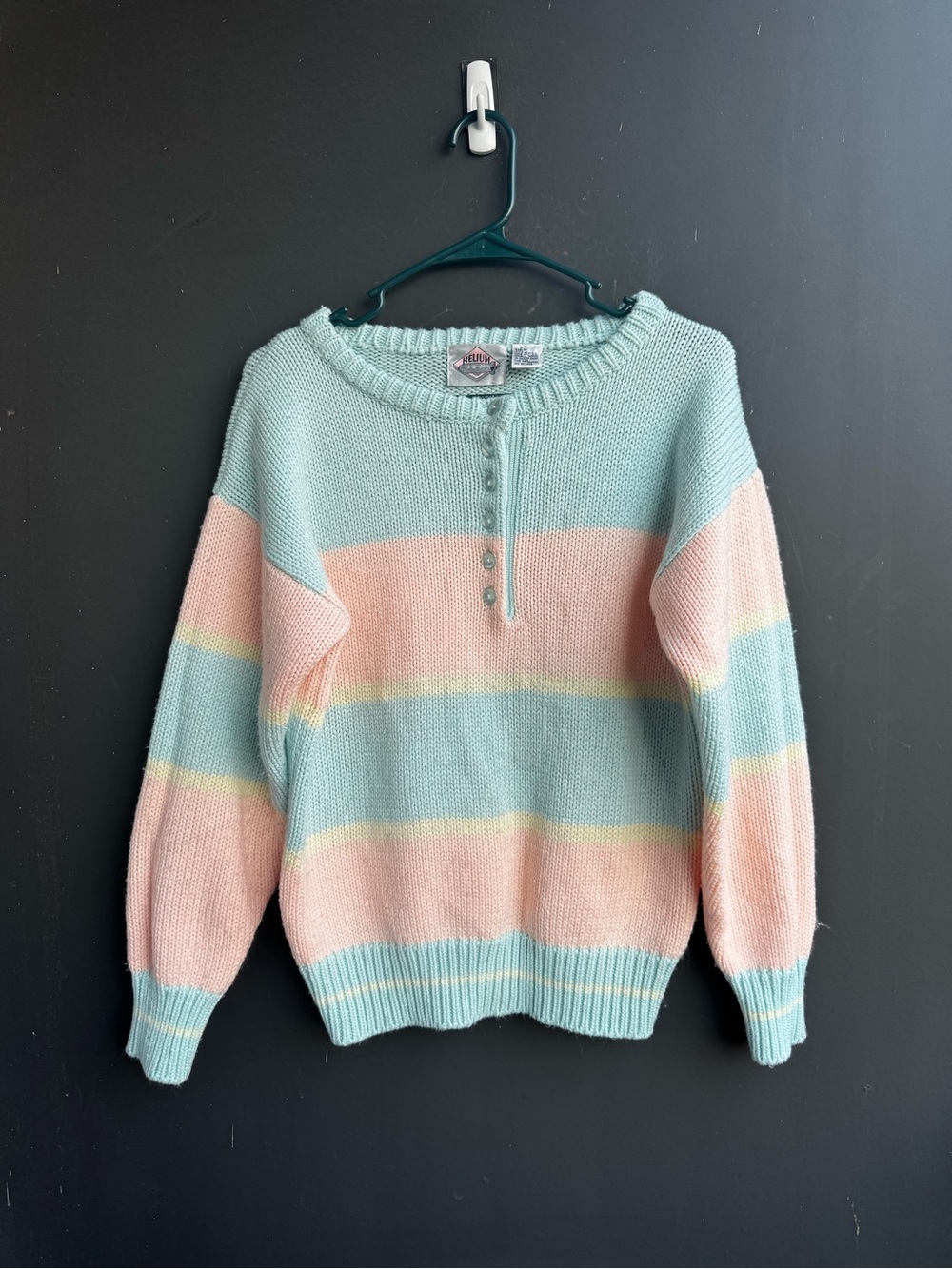 Cozy Vintage 80s 90s Helium pastel striped sweater